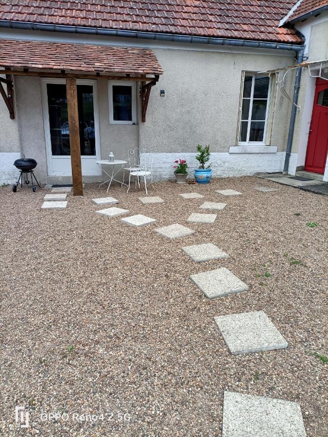 Gite Insolite Le Pressoir En Touraine Vallieres-les-Grandes Exterior photo